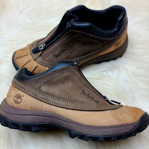 Timberland Canard Low top waterproof leather zip front boots size 5.5